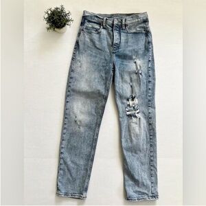 Old Navy Extra High Rise Ski-hi Straight Secret Slim Pocket Ripped Jeans